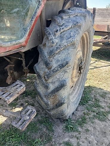 turbo.az ford transit 5 1: Traktor MTZ-50/52 tipli, arxa təkərli, kabinəli model. Texniki — 10