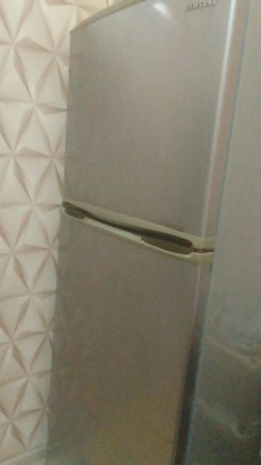 Samsung iki qapılı soyuducu - Rəng: gümüşü (inox üslubunda) - Üst