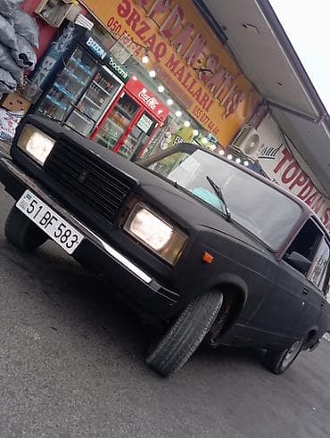 VAZ (LADA): VAZ 2107 sedan - Kuzov: 4 qapılı, klassik “Jiquli” dizaynı. Qara mat — 1