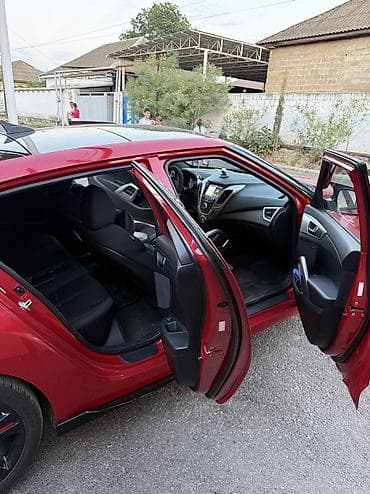byd destroyer 05: Hyundai Veloster: 1.6 l | 2017 il Hetçbek — 5