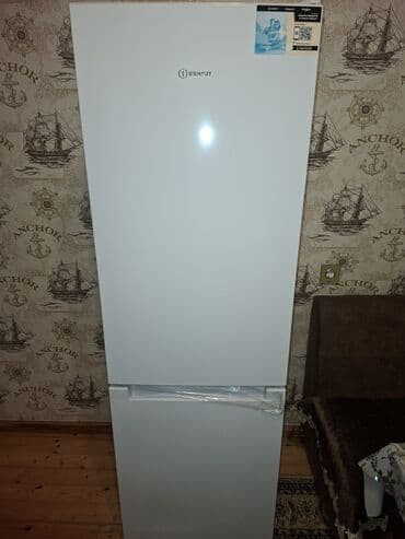 soyduçu: Yeni 2 qapılı Indesit Soyuducu Satılır, rəng - Ağ, Təkərli — 9