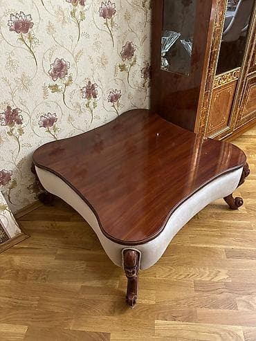 qaş stolu: Güzgüsüz — 1