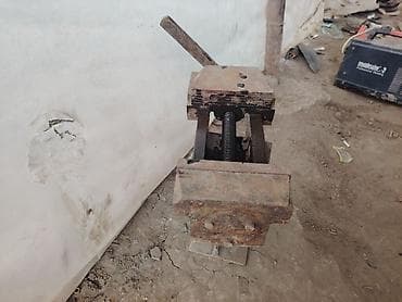 ucuz tekstil: Ağır tip dəzgah qısqacı (sayıqcı/vice) - Material: tökmə metal, güclü — 2