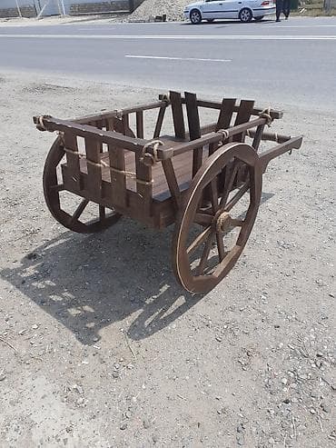 heyet stolari: Taxta dekorativ araba (iki təkərli) - Material: tam ağacdan — 2