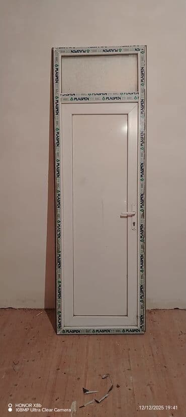 Taxta-şalban: PLASPEN profilindən PVC qapı dəsti - Material: ağ PVC/profil (PLASPEN — 2