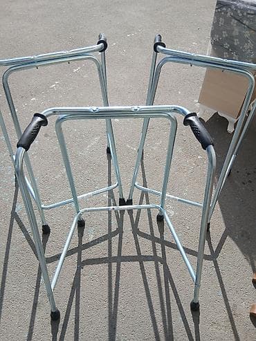 Yerimək üçün arabalar, çəliklər, əsalar, rollatorlar: Yürütəc – metal karkaslı, sabit dəstəkli model - Material: möhkəm — 10