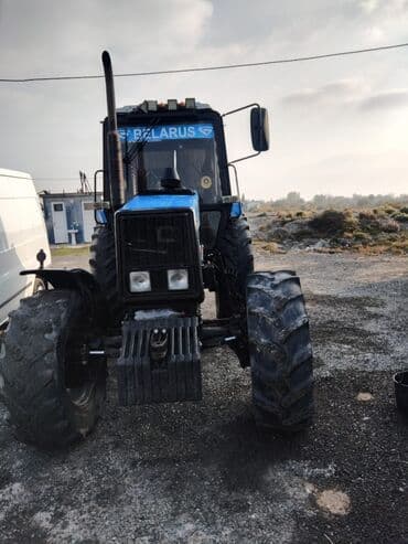 pərlər: Belarus 1221 traktoru - Güclü 6 silindrli dizel mühərrik - Ön çəki — 2
