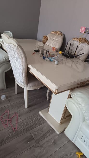 taxta stol stul satiram: Qonaq otağı üçün, İşlənmiş, Açılmayan, Dördbucaq masa, 6 stul — 2