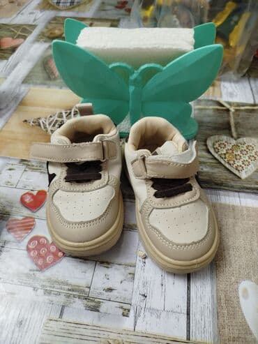 детские кожаные кроссовки: Uşaq idman ayaqqabısı - Rəng: bej krem tonlarında, qəhvəyi detallarla — 1
