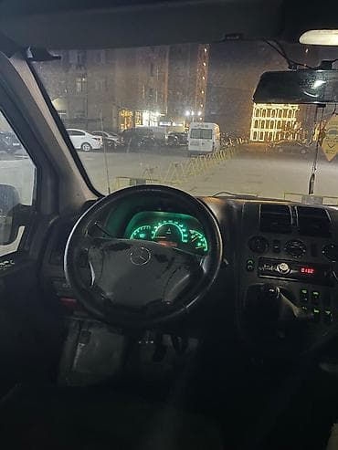 qızdırcı: Mercedes-Benz Vito: 2.2 l | 2002 il Van/Minivan — 4