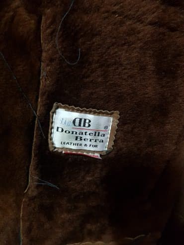 loreta palto: Temiz deridi mexide temiz mexdi cox baha alinip bir iki defe geyilip — 7