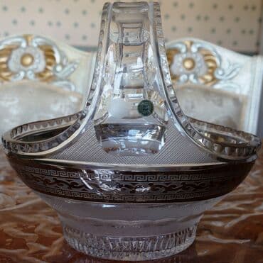 meyvə tərəvəz: Meyvə qabı Bohemia Tərkibi 24% massikot mineraldan (PbO) ibarət — 1