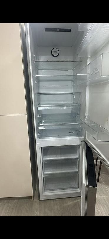 sistem bloklari: Yeni 2 qapılı Beko Soyuducu Satılır, rəng - Gümüşü — 2