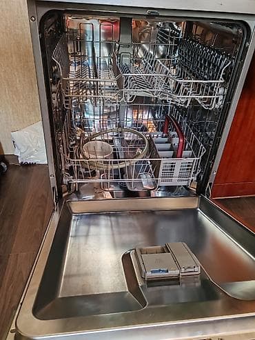 Qabyuyan maşın Arcelik, Tam qabaritli (60 sm.), Ayrıca dayanan