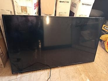 102 ekran: Hisense LED TV, təxmini 40–43 düym ekran Xüsusiyyətlər: - Geniş LED — 2