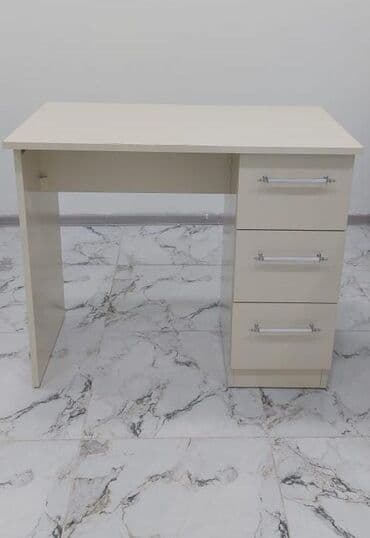 Masa 60 azn. Her seye istifade etmek olar.Unvan Hovsan mida Vesile