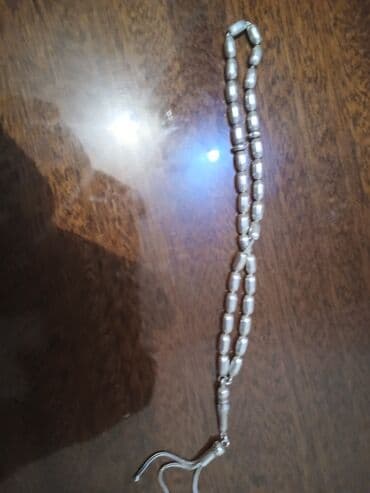 fosfor tesbeh: Gümüş rəngli təsbeh - Material: metal ərintisi, gümüş rəngdə — 1