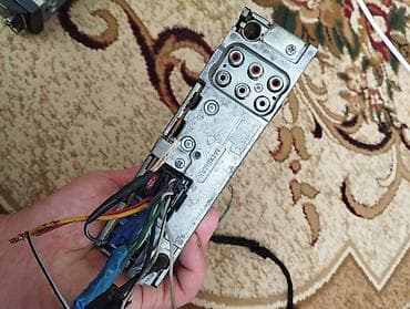 Dinamiklər və sabvuferlər: Maqnitol, Pioneer, AUX — 4