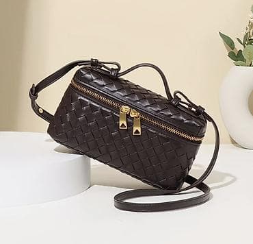 canta modelləri: Toxunma naxışlı, kompakt çiyin/çəki çantası - Rəng: tünd qəhvəyi — 1