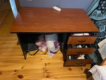 рабочий кабинет руководителя: İşlənmiş, İşçi üçün, Dördbucaq masa — 2