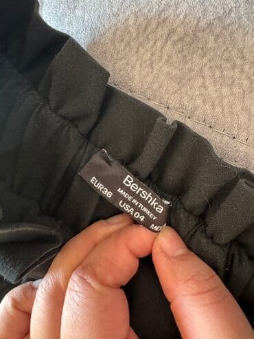 женские трусики из бамбукового волокна: Bershka qadın şalvarı
Çox az geyinilib
- Rəng: qara
- Ölçü: EUR 36 — 3