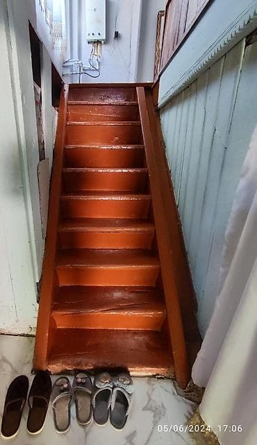 satlan evler: Ailəyə daimi qalmaq üçün kirayə verilir. Xudat şəhəri 1 May küçəsində — 9