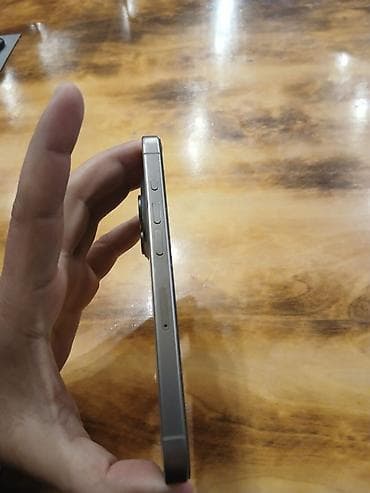 iphone ikinci el 14: IPhone 15 Pro, Natural Titanium, Barmaq izi, Face ID — 3