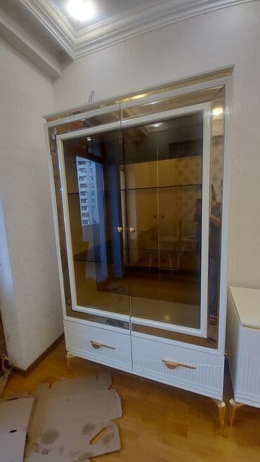 qedimi servant: Yeni, Komod, Masa və oturacaqlar, TV altlığı, Kredit yoxdur, Türkiyə — 2