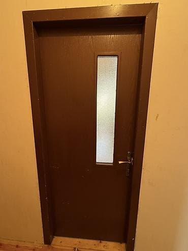 wuwe qapilar: MDF qapı – şüşə pəncərəli, qəhvəyi rəng - Material: MDF (taxta — 2
