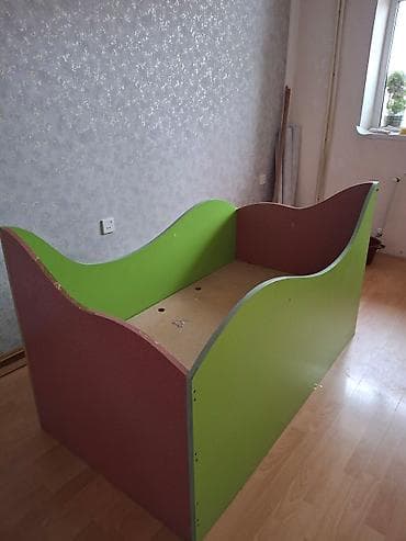 2ci əl carpayi: Oğlan və qız üçün, İşlənmiş, Çarpayı, Matras ilə — 3