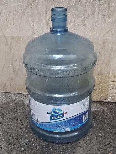 19 litre su: Məhsul: Buta – 19 litrlik su qabı satilir - Material: qalın, mavi — 1