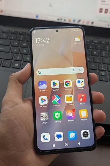 iphone 12 red: Xiaomi 
 Sensor — 1