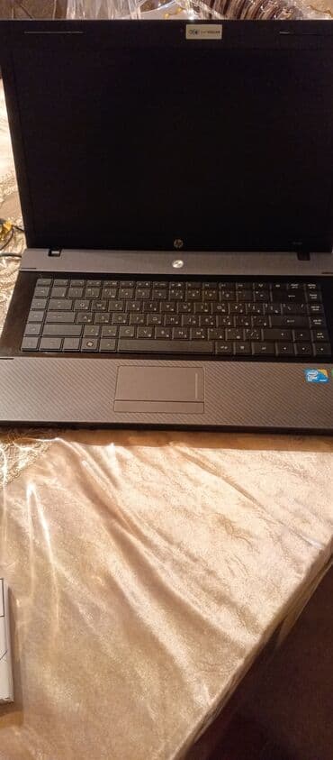 notebook sumkalari: HP noutbuk - Marka/model: HP (üz qabığında və klaviatura altında HP — 2