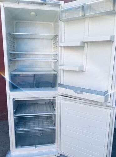 Техника для напитков: Б/у 2 двери Atlant Холодильник Продажа, цвет - Белый, С диспенсером — 2