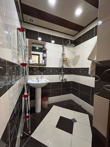 2 otaqlı mənzil vasitəçisiz: Bakı, Yeni Günəşli Massiv A, 2 otaqlı, Köhnə tikili, 50 kv. m — 3