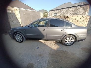 mersedes e klas: Volkswagen Passat: 1.8 l | 2004 il Sedan — 5