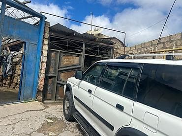 sendvic panel evler: Buzovna yolunun kənarında,Polis akademiyasının yanında yerləşən həyət — 3