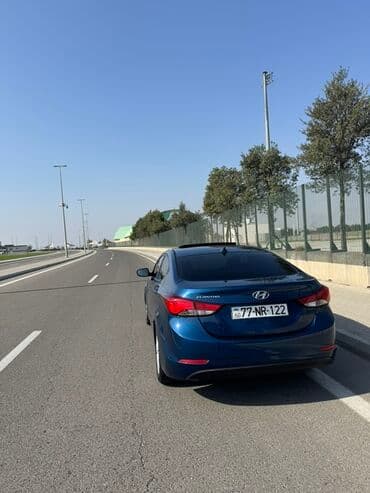 kia seed 2014: Hyundai Elantra: 1.8 l | 2015 il Sedan — 14