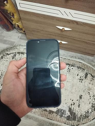 simes: IPhone 13, 128 GB, Göy, Face ID — 3