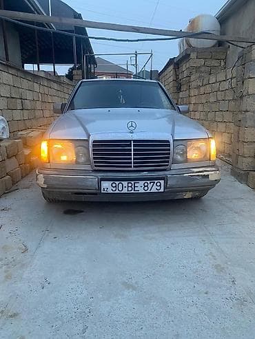 maşin oturacaqlari: Mercedes-Benz E-Class: 2 l | 1991 il Sedan — 4