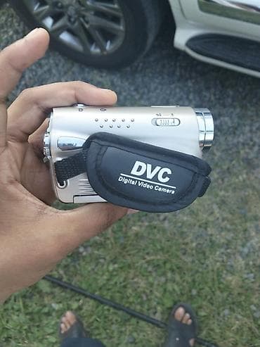optika: Rəqəmsal Videokamera – DVC (12.0 MP) - 12.0 megapiksel foto çəkmə — 2
