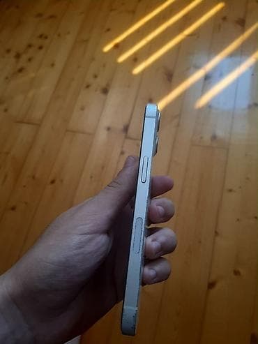 iphone 13 red: IPhone 13, Ağ, Simsiz şarj — 4