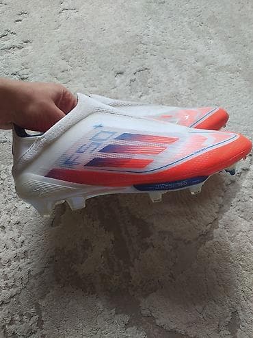 Adidas F50+ kramponlar - Model: Adidas F50+ lacetsiz (lacingsiz)
