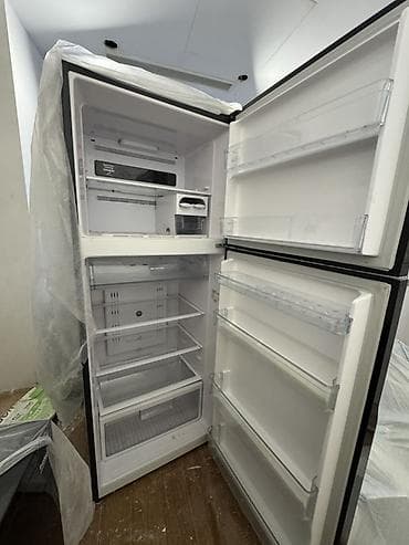 epilyator satilir: 2 qapılı Hitachi Soyuducu Satılır, rəng - Qara — 2