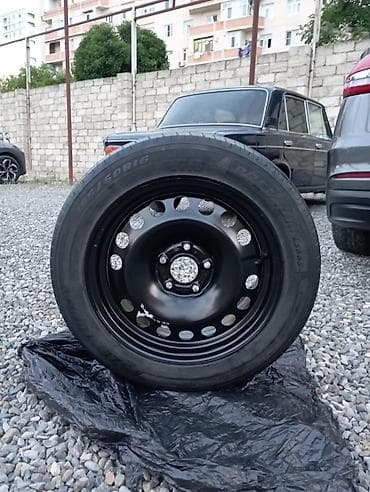 Satılır: 1 ədəd təkər+disk komplekti - Ölçü: 195/60 R16 (şin üzərində — 2