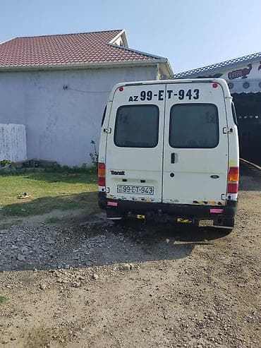 ag 07: Ford Transit: 2.5 l | 1998 il 300 km Van body type — 5