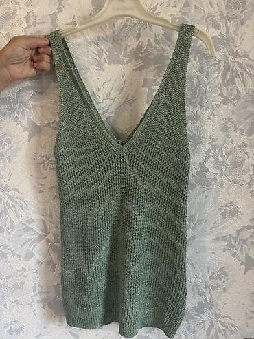 Zeytun-yaşıl rəngdə trikotaj mayka/top Brand: Amisu - Material — 2