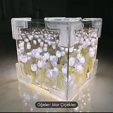 rengli lampalar: LED Çiçəkli İşıq Kubu – dekorativ masaüstü işıq Hədiyyə verməy uçun — 1