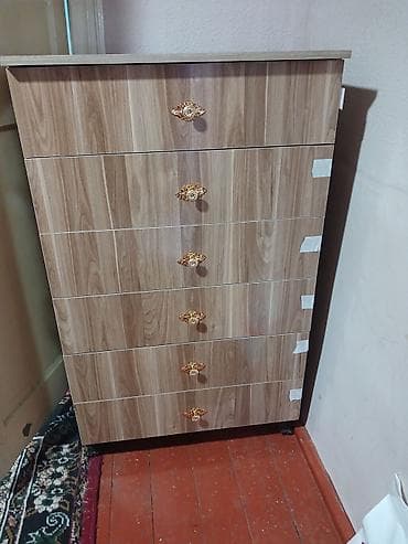 berde mebel: Yeni, Güzgüsüz — 1