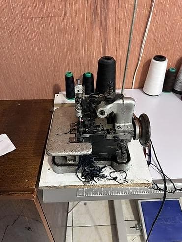 ucuz parca: Sənaye overlok tikiş maşını - 3 iplikli overlok tikişi üçün kompakt — 2